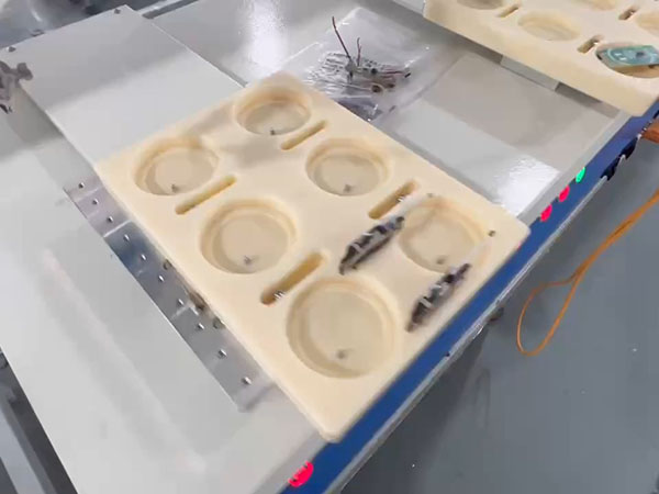 电子制造焊锡机源头厂...
