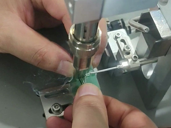 半自动焊锡机操作演示