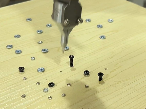 螺丝机 现场实拍 螺...