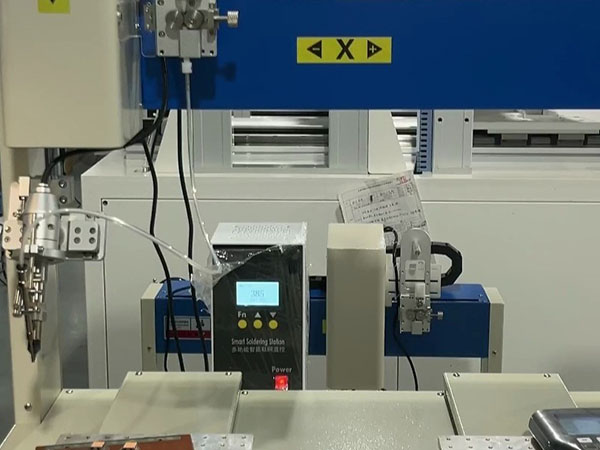 博贝自动焊锡机，精密...