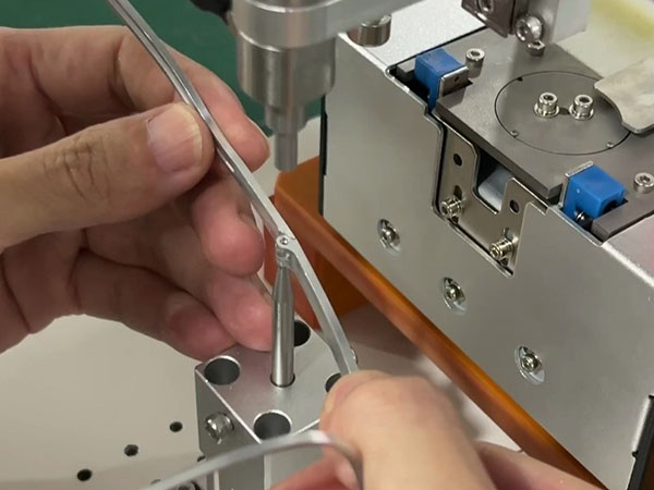 脚踏螺丝机 眼镜锁螺...